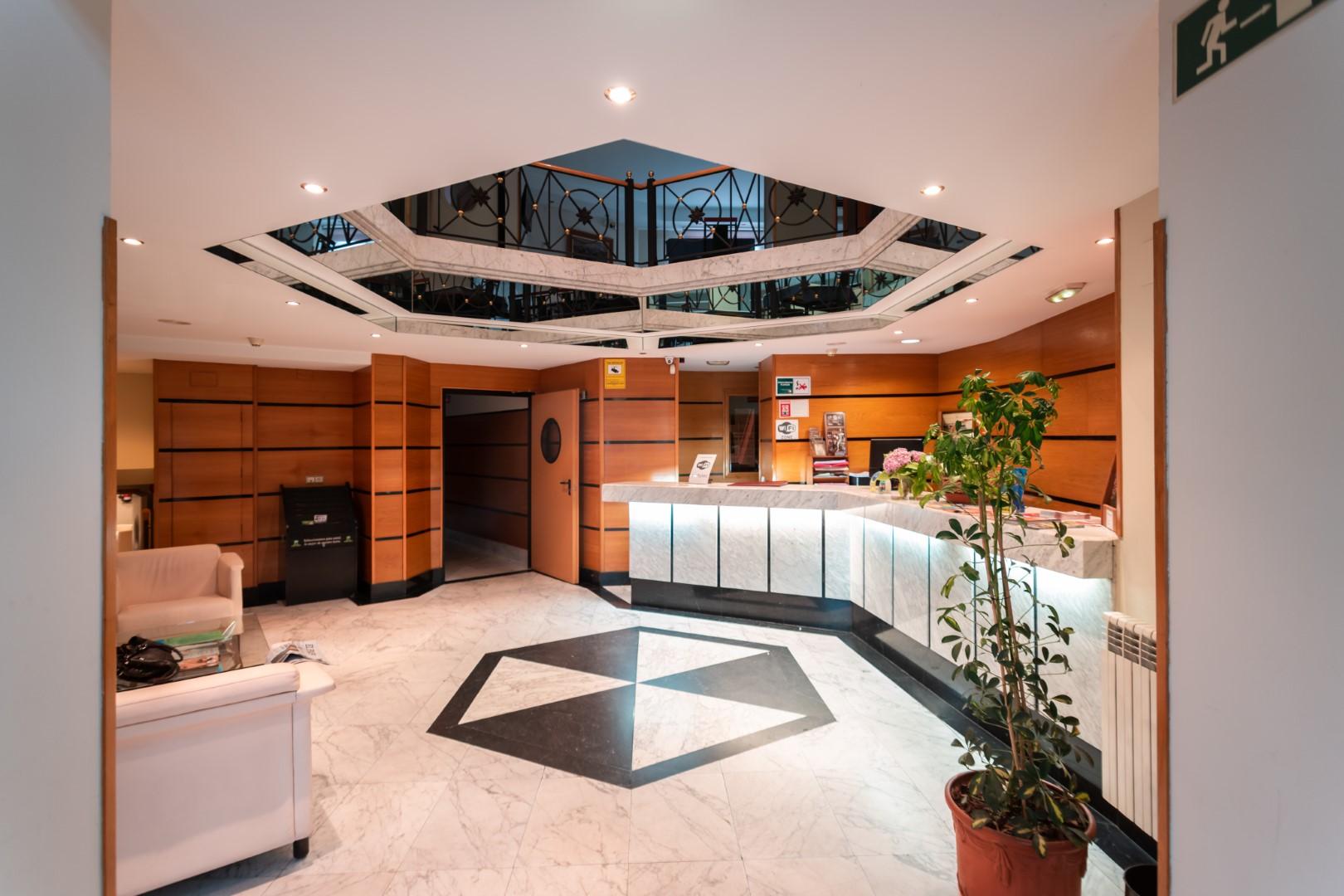 Hotel Astures Oviédo Exterior foto